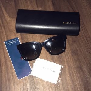NEW Balenciaga unisex Sunglasses